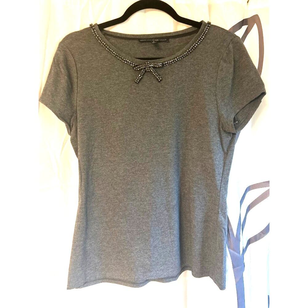 WHBM Women's V-Neck Shirt, Small, Grey, Gemstone Collar, Bow, Breathable